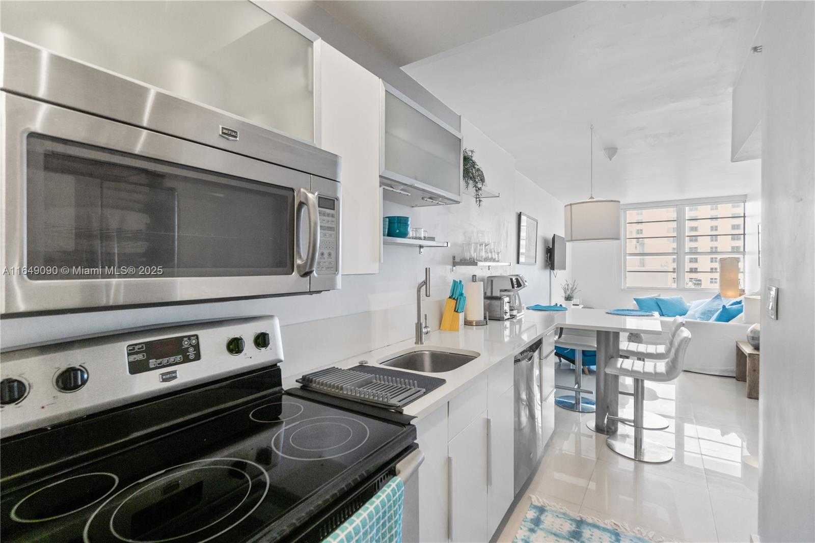 Small Image of 100 LINCOLN RD #1132, Miami Beach Number 5