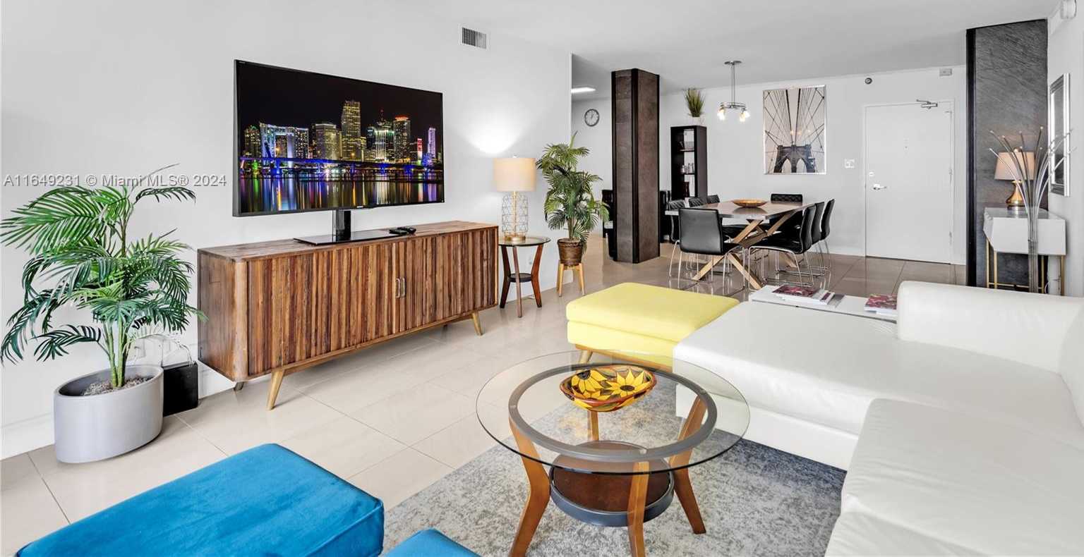 Small Image of 5161 COLLINS AVE #1101, Miami Beach Number 46