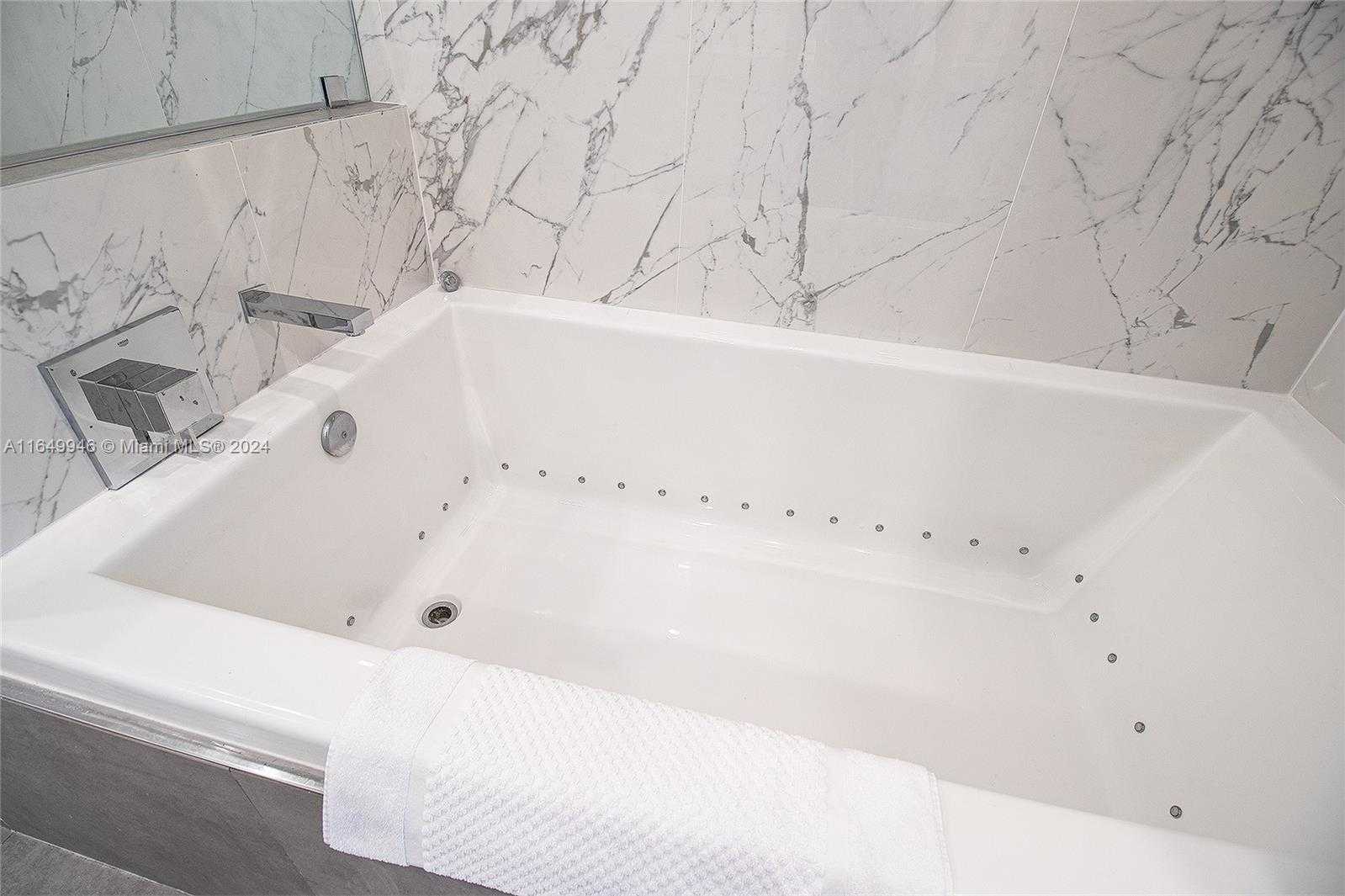 Small Image of 17375 COLLINS AVE #701, Sunny Isles Beach Number 31
