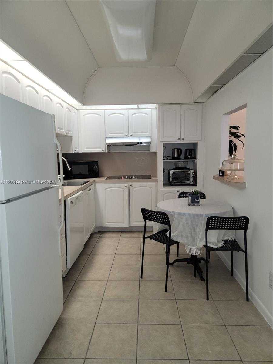 Small Image of 19380 COLLINS AVE #1207, Sunny Isles Beach Number 19