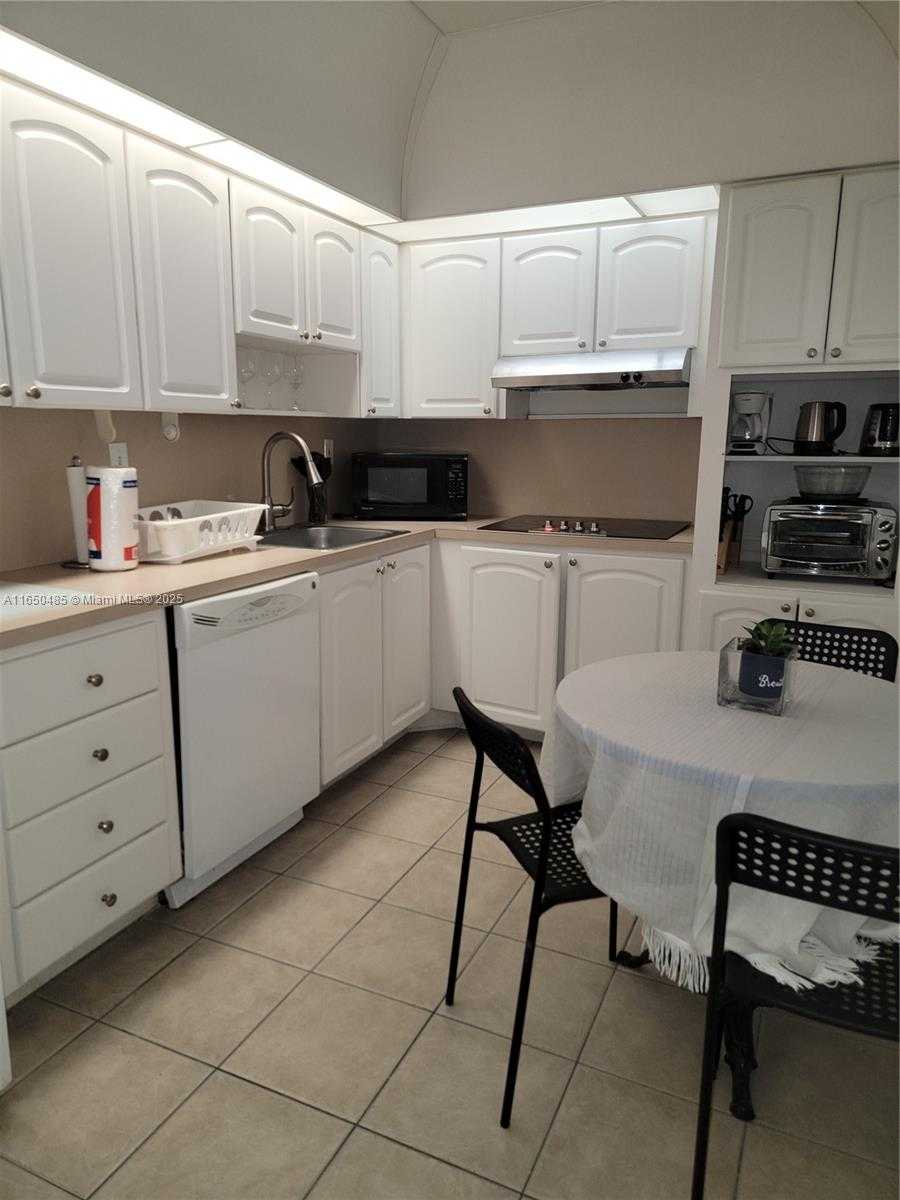 Small Image of 19380 COLLINS AVE #1207, Sunny Isles Beach Number 20