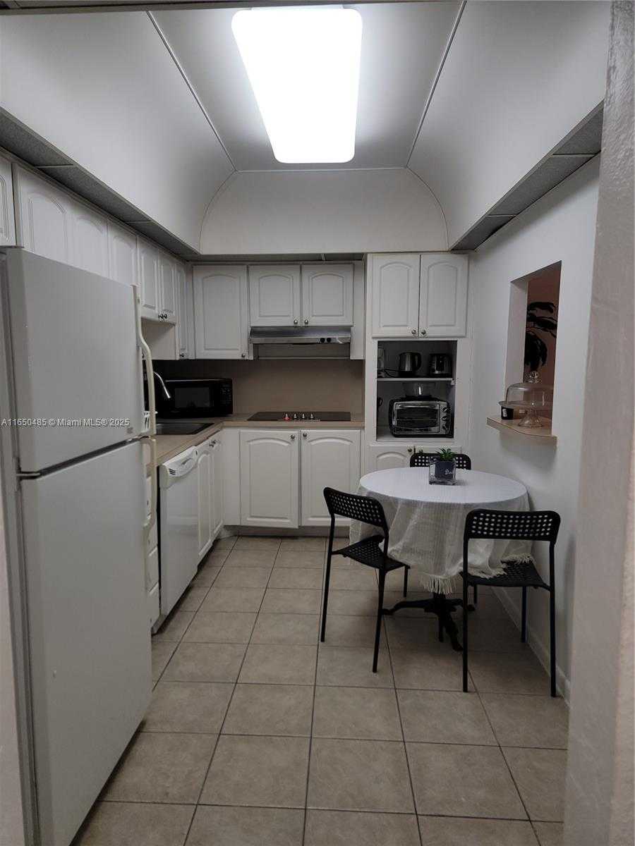 Small Image of 19380 COLLINS AVE #1207, Sunny Isles Beach Number 23