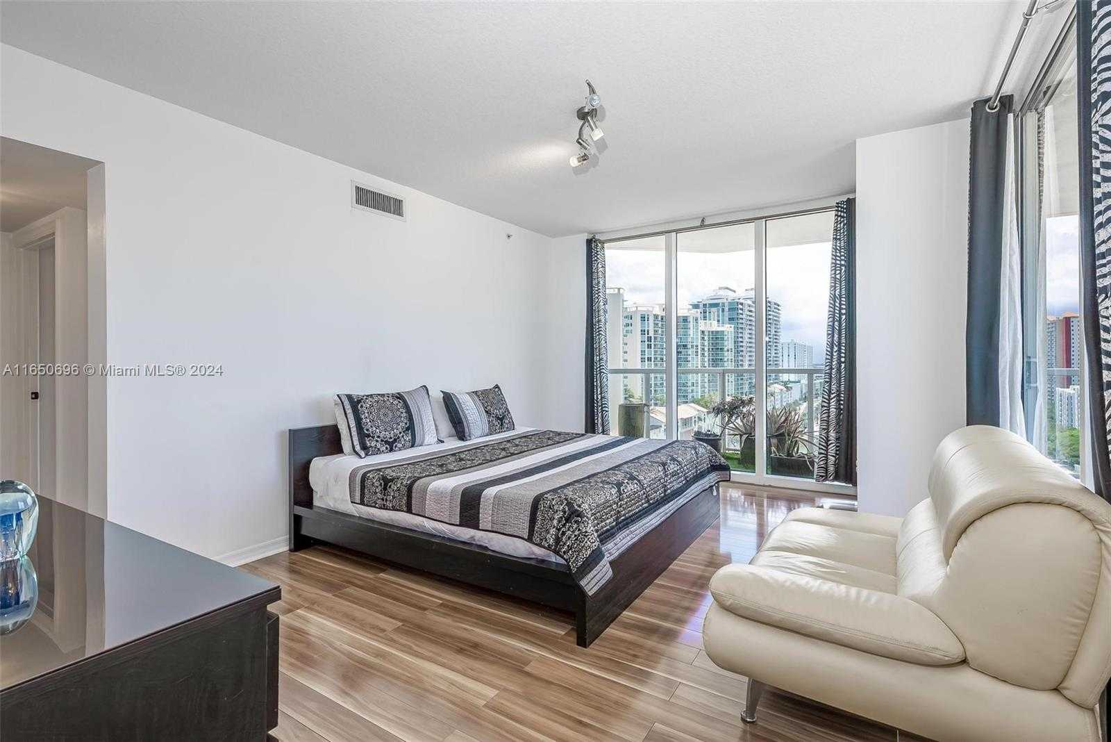 Small Image of 16699 COLLINS AVE #1507, Sunny Isles Beach Number 10