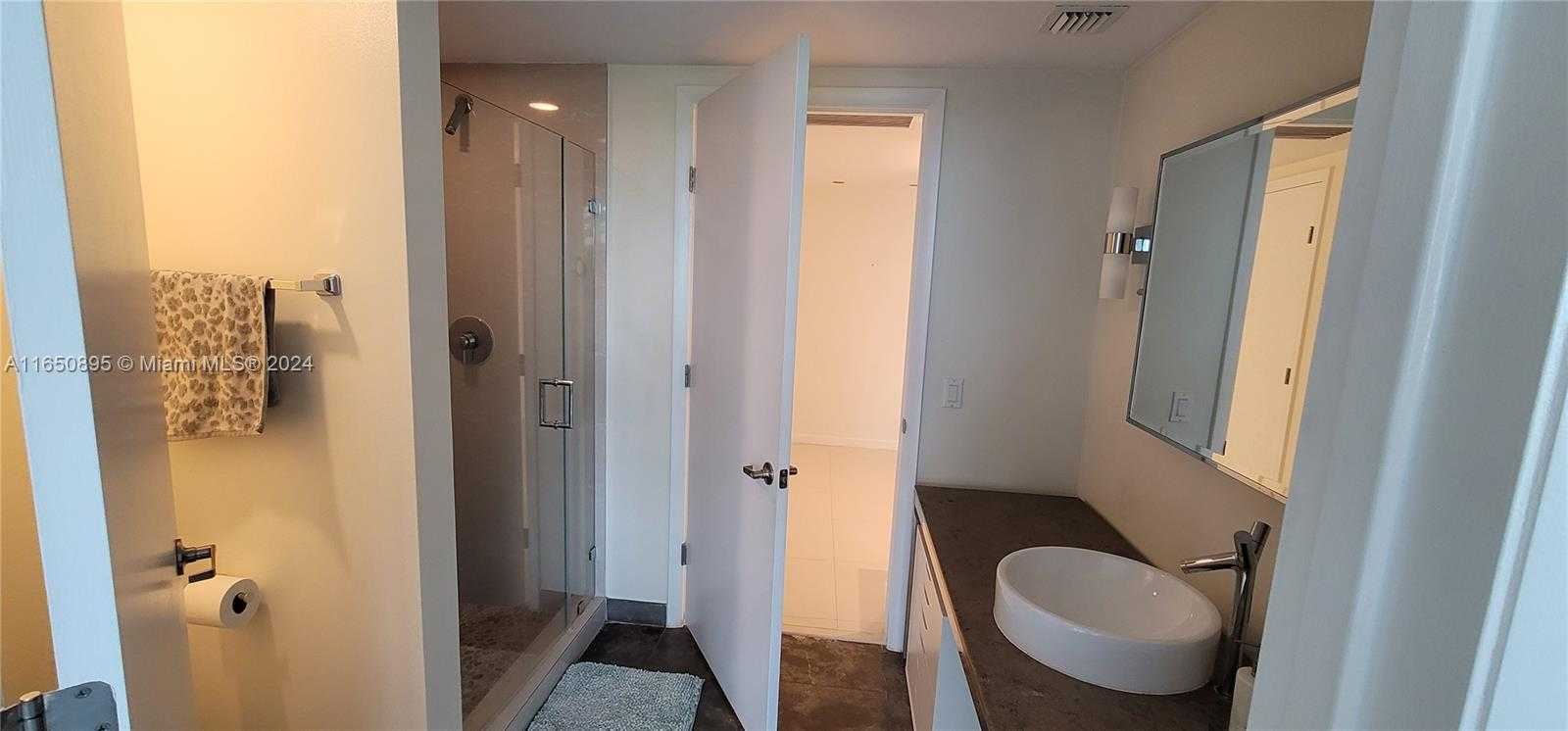 Small Image of 495 BRICKELL AVE #420, Miami Number 20