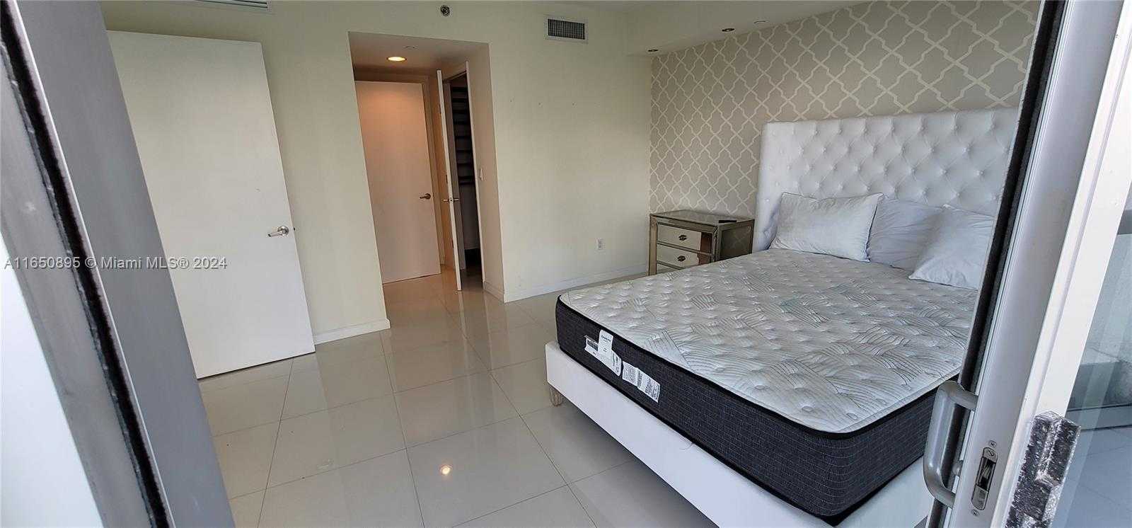 Small Image of 495 BRICKELL AVE #420, Miami Number 34