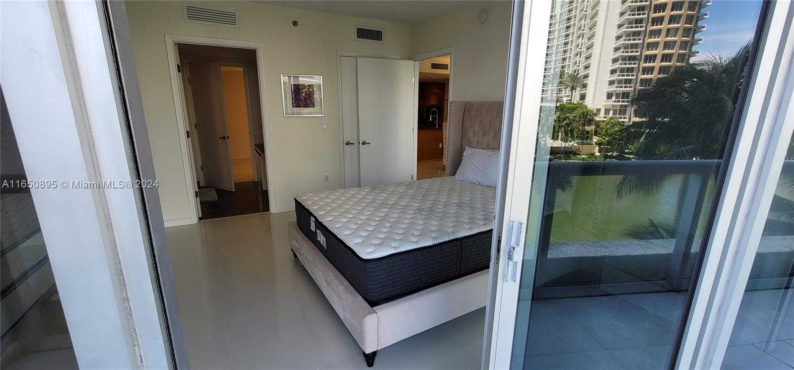 Small Image of 495 BRICKELL AVE #420, Miami Number 37