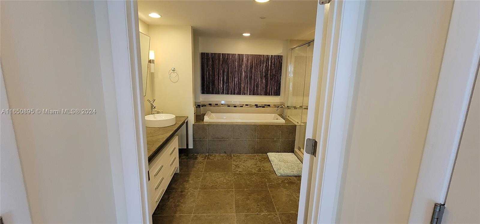 Small Image of 495 BRICKELL AVE #420, Miami Number 43