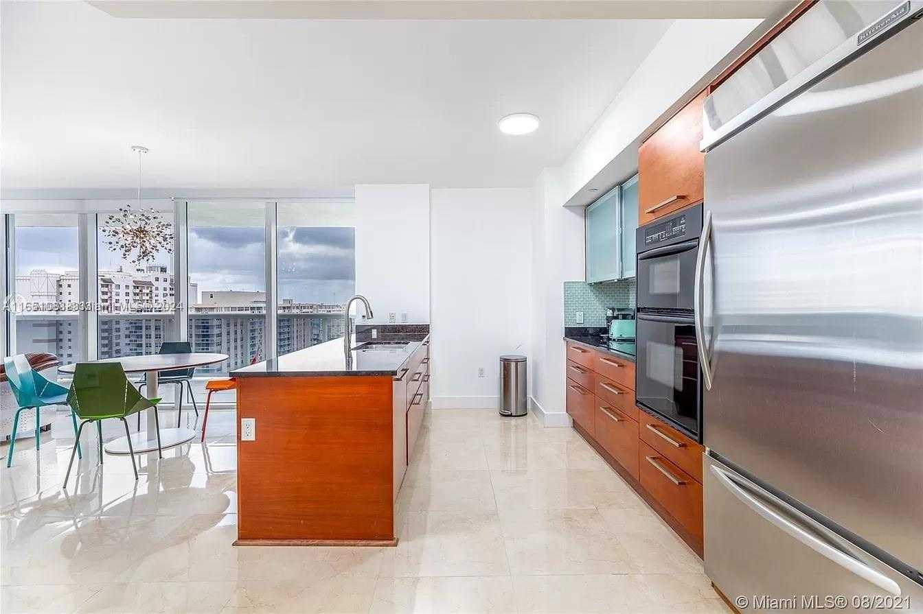 Small Image of 1830 SOUTH OCEAN DR #1606, Hallandale Beach Number 12