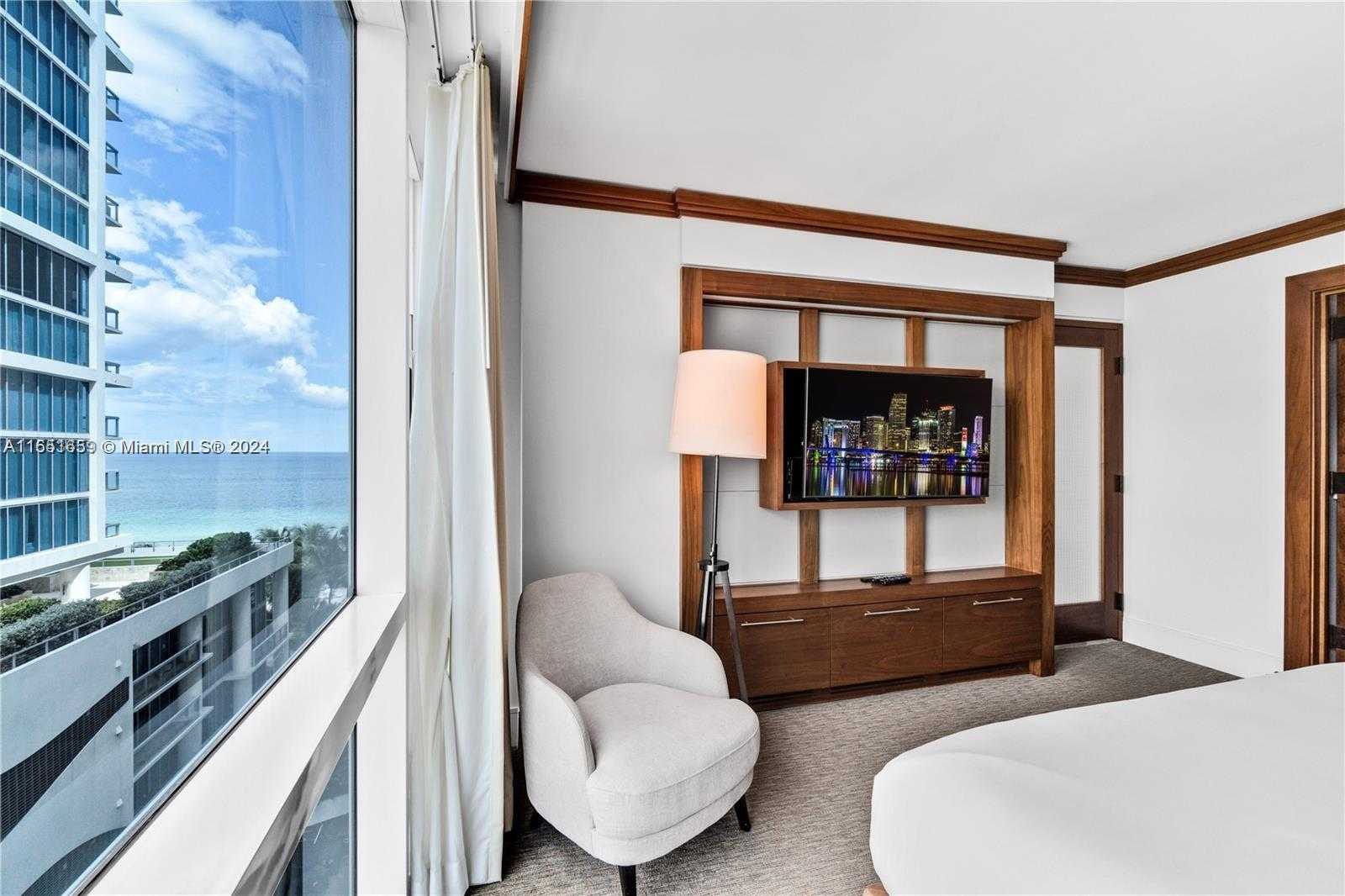 Small Image of 6801 COLLINS AVE #818, Miami Beach Number 11
