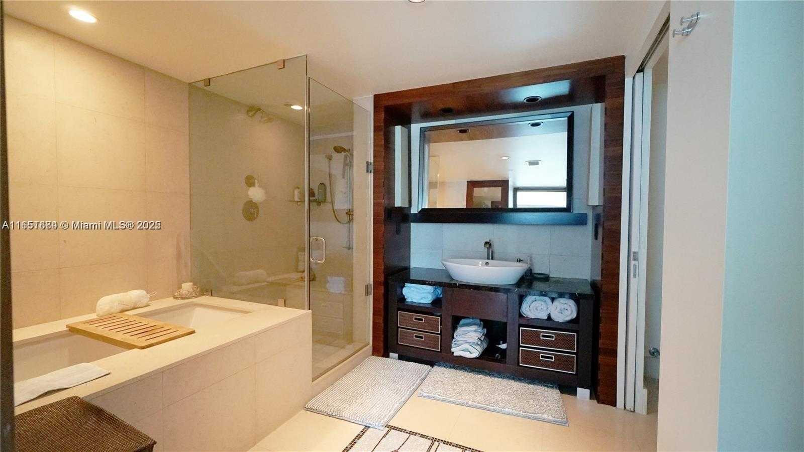 Small Image of 6801 COLLINS AVE #710, Miami Beach Number 11