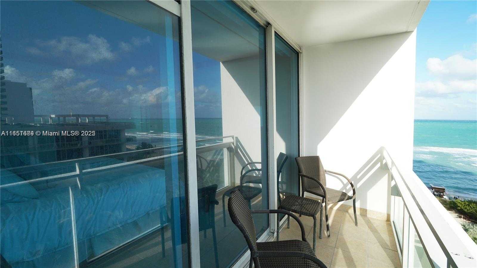 Small Image of 6801 COLLINS AVE #710, Miami Beach Number 14