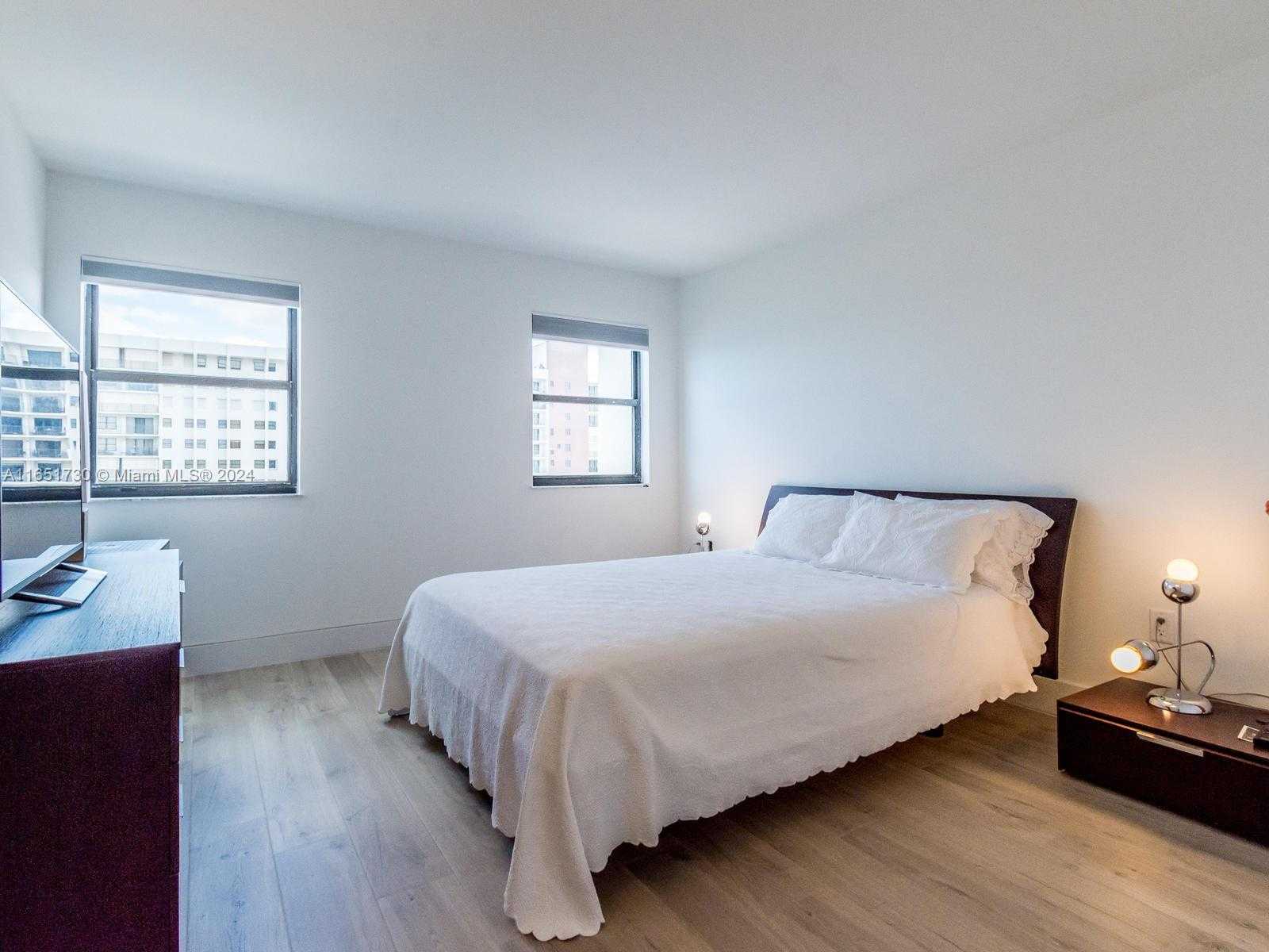 Small Image of 1201 SOUTH OCEAN DR #2001N, Hollywood Number 9