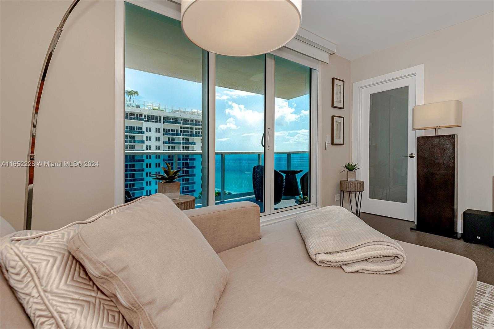 Small Image of 2301 COLLINS AVE #1216, Miami Beach Number 14