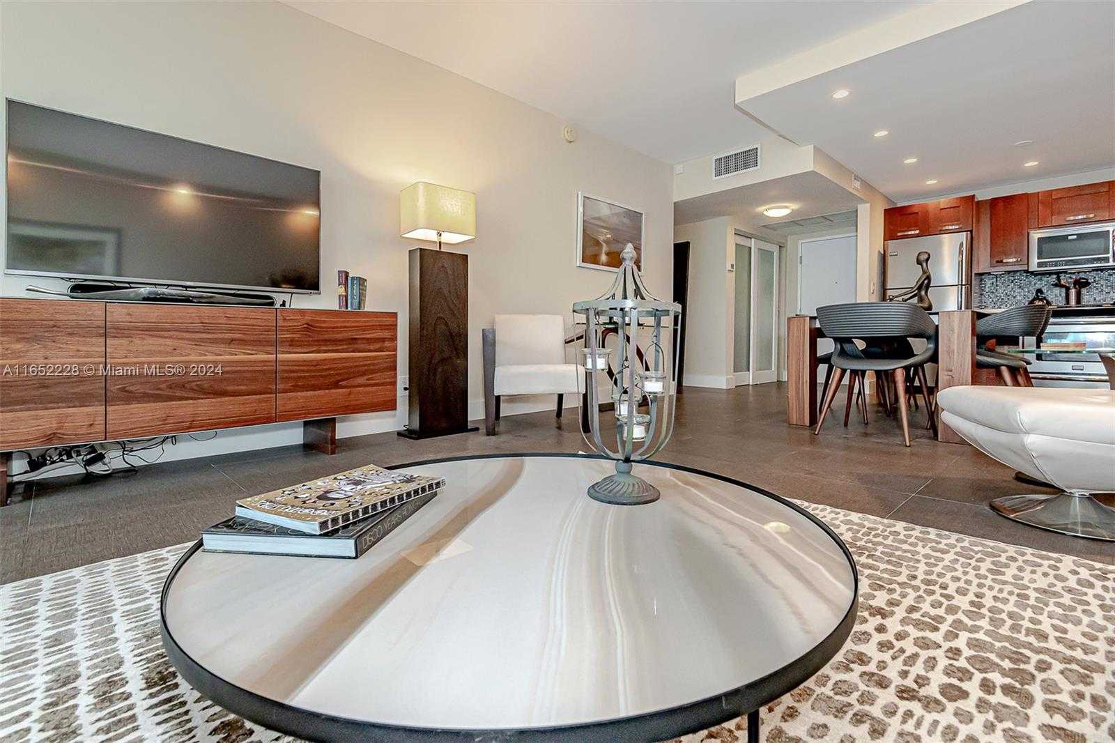Small Image of 2301 COLLINS AVE #1216, Miami Beach Number 15