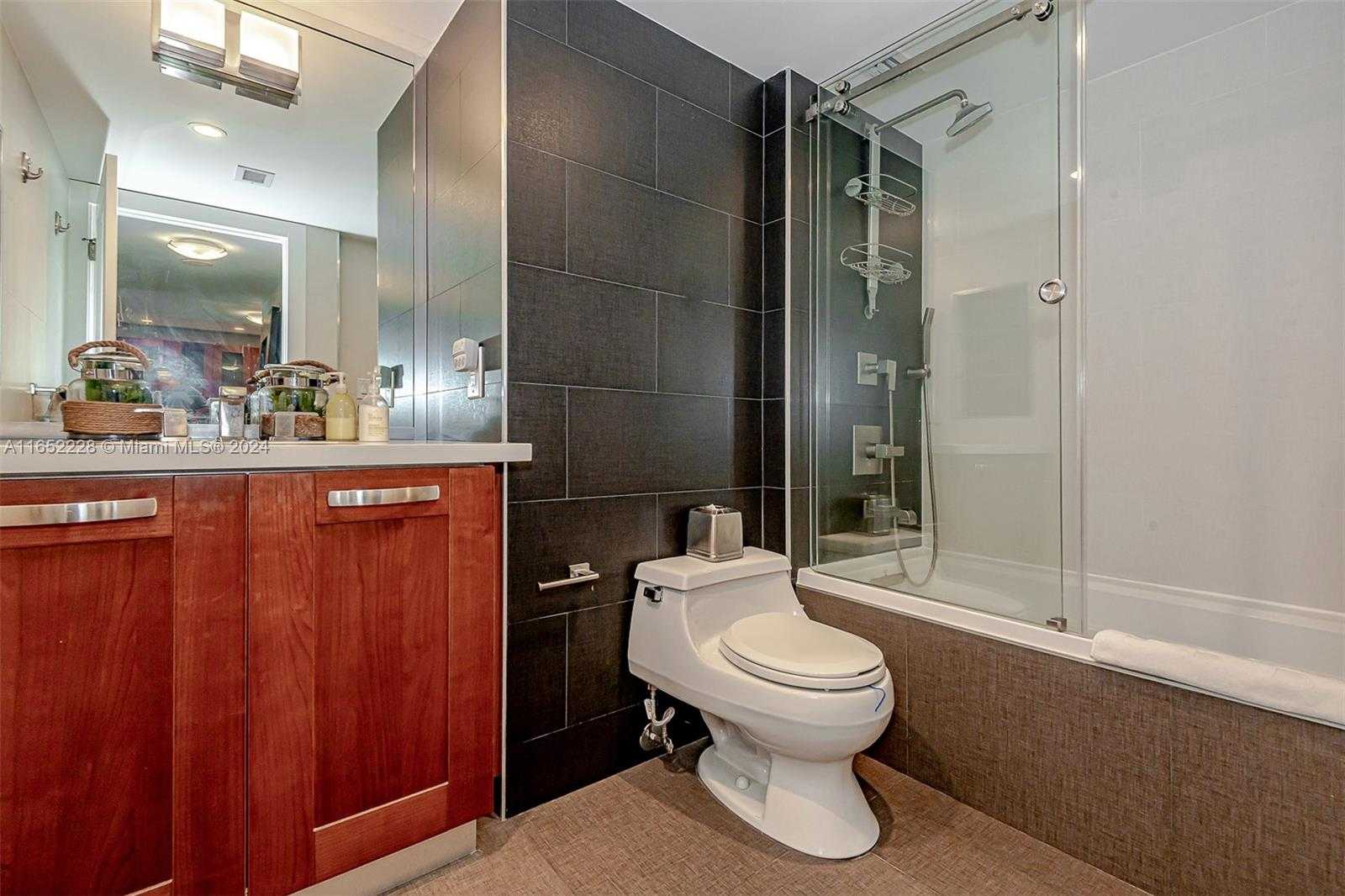 Small Image of 2301 COLLINS AVE #1216, Miami Beach Number 22