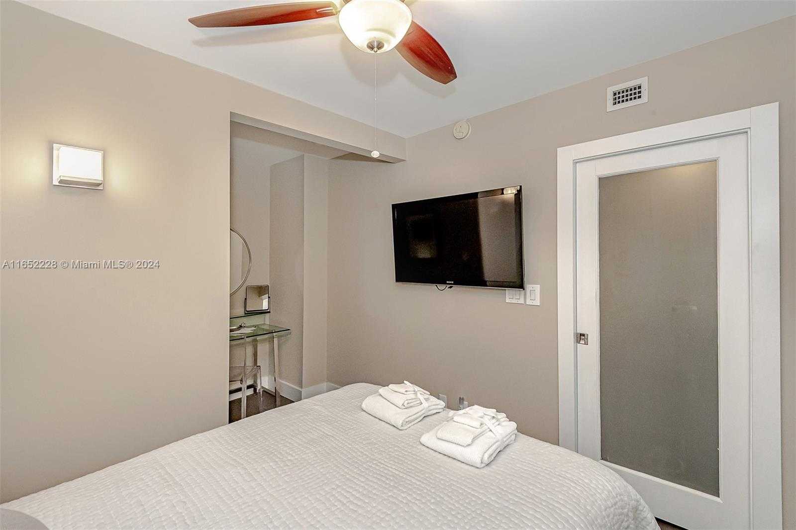 Small Image of 2301 COLLINS AVE #1216, Miami Beach Number 24