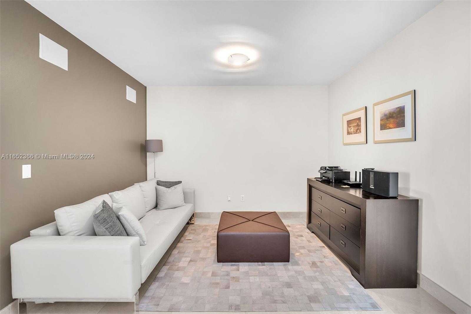 Small Image of 1331 BRICKELL BAY DR #3609, Miami Number 12