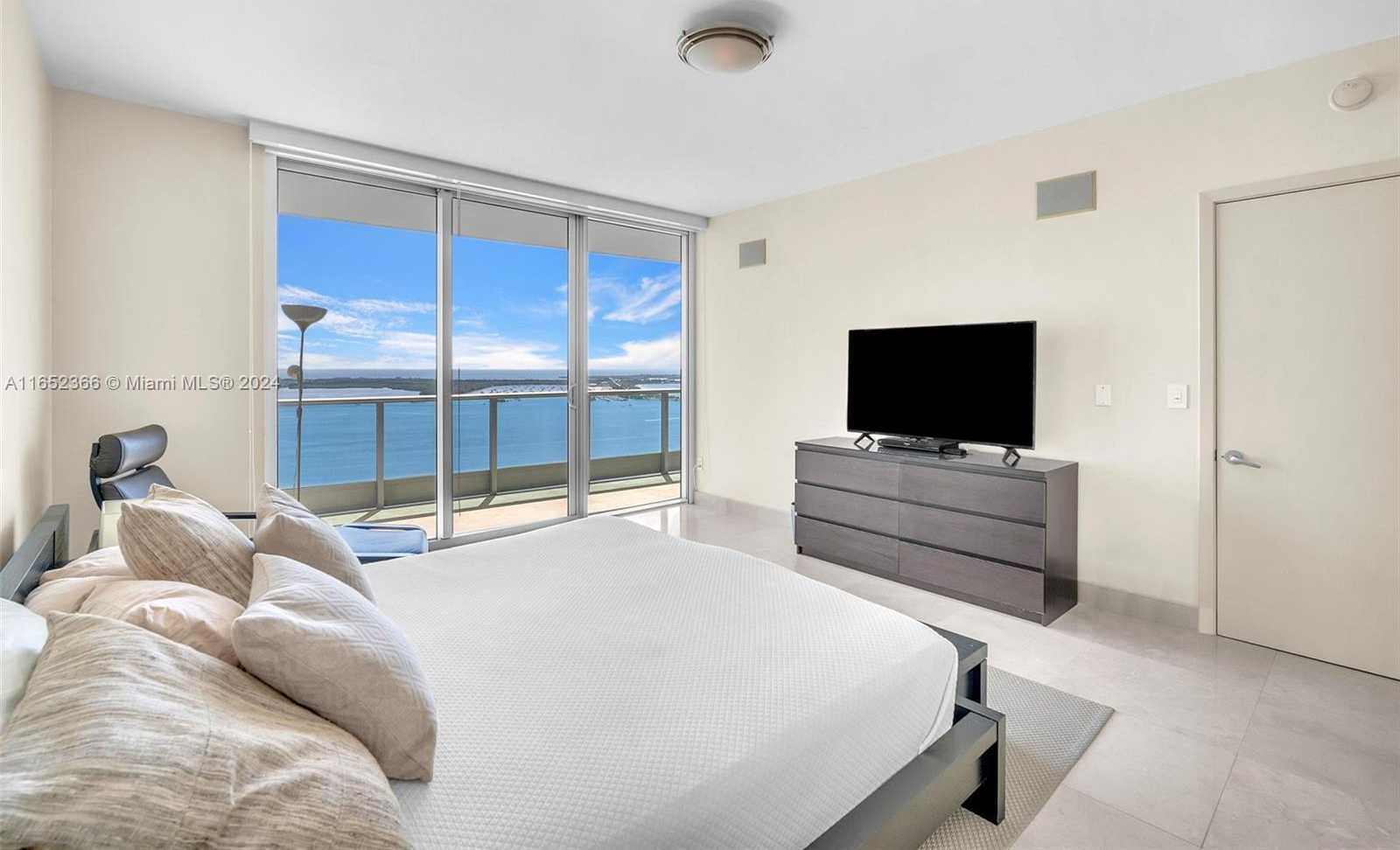 Small Image of 1331 BRICKELL BAY DR #3609, Miami Number 18