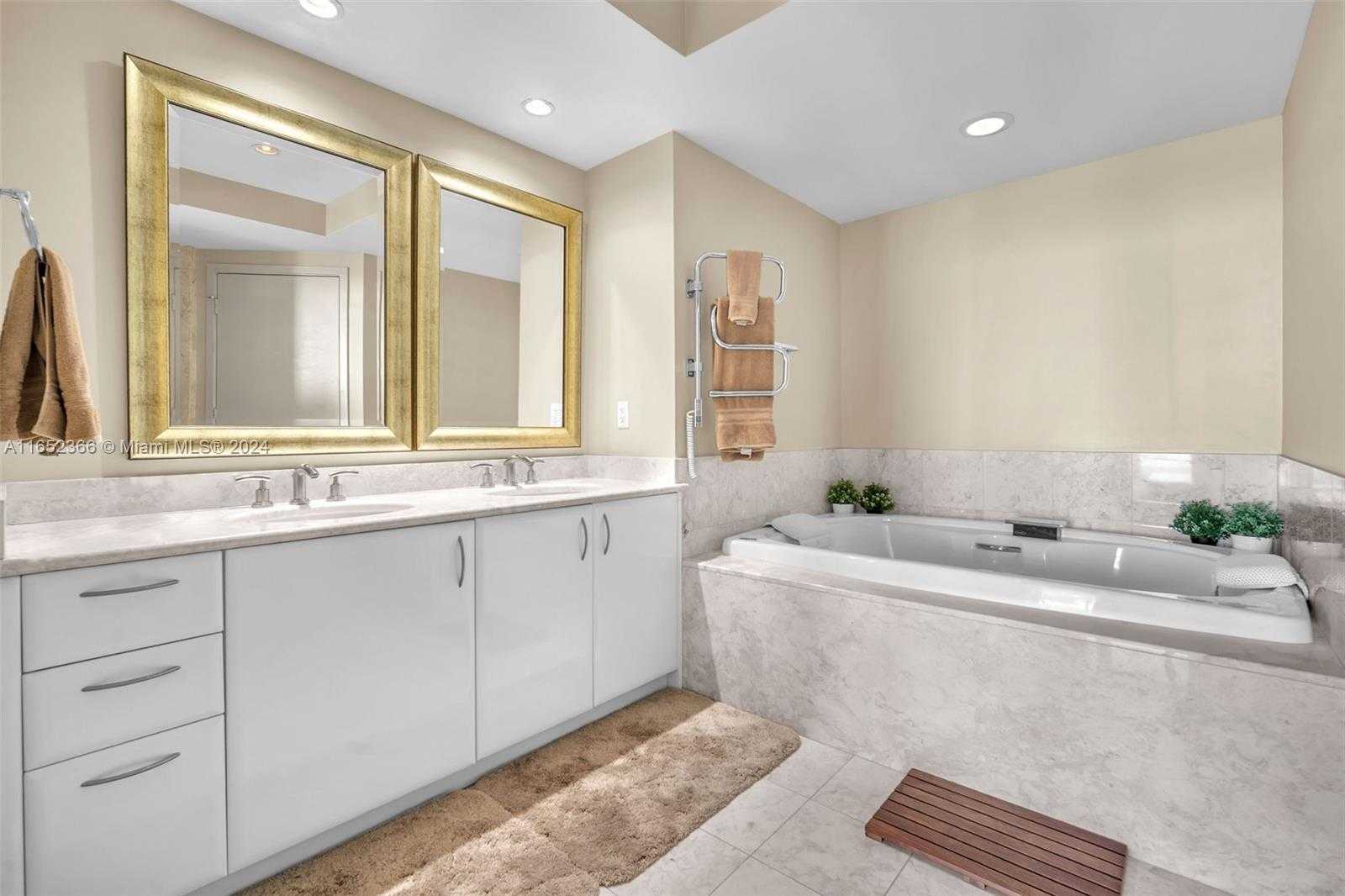 Small Image of 1331 BRICKELL BAY DR #3609, Miami Number 20