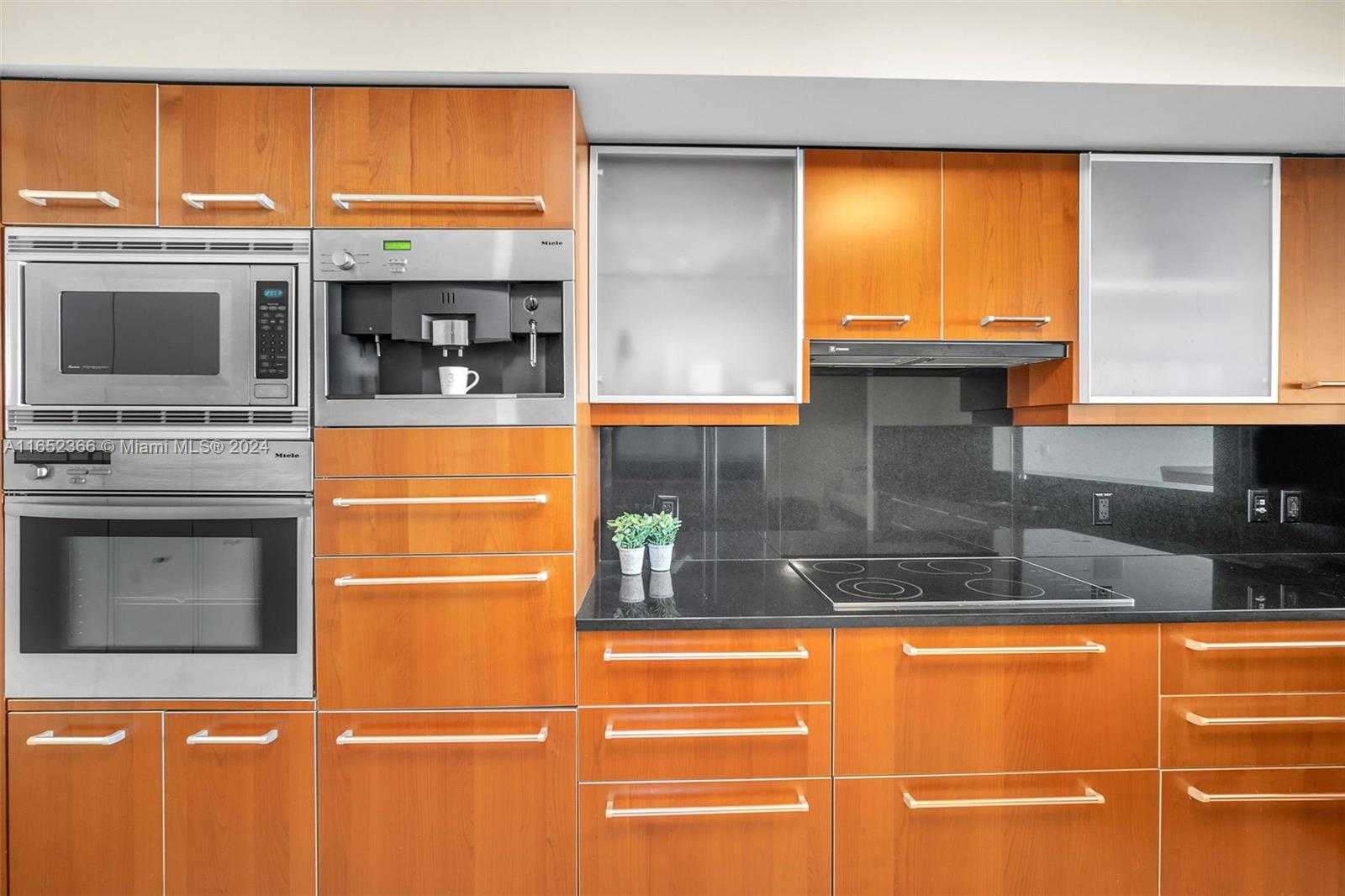 Small Image of 1331 BRICKELL BAY DR #3609, Miami Number 29