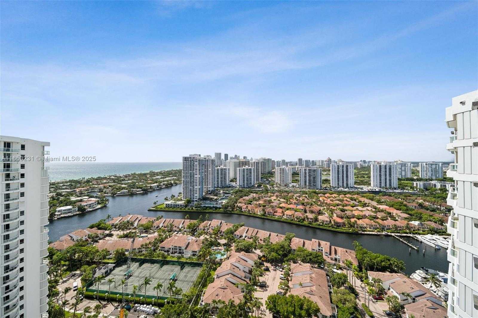 Small Image of 21055 YACHT CLUB DR #3101, Aventura Number 20