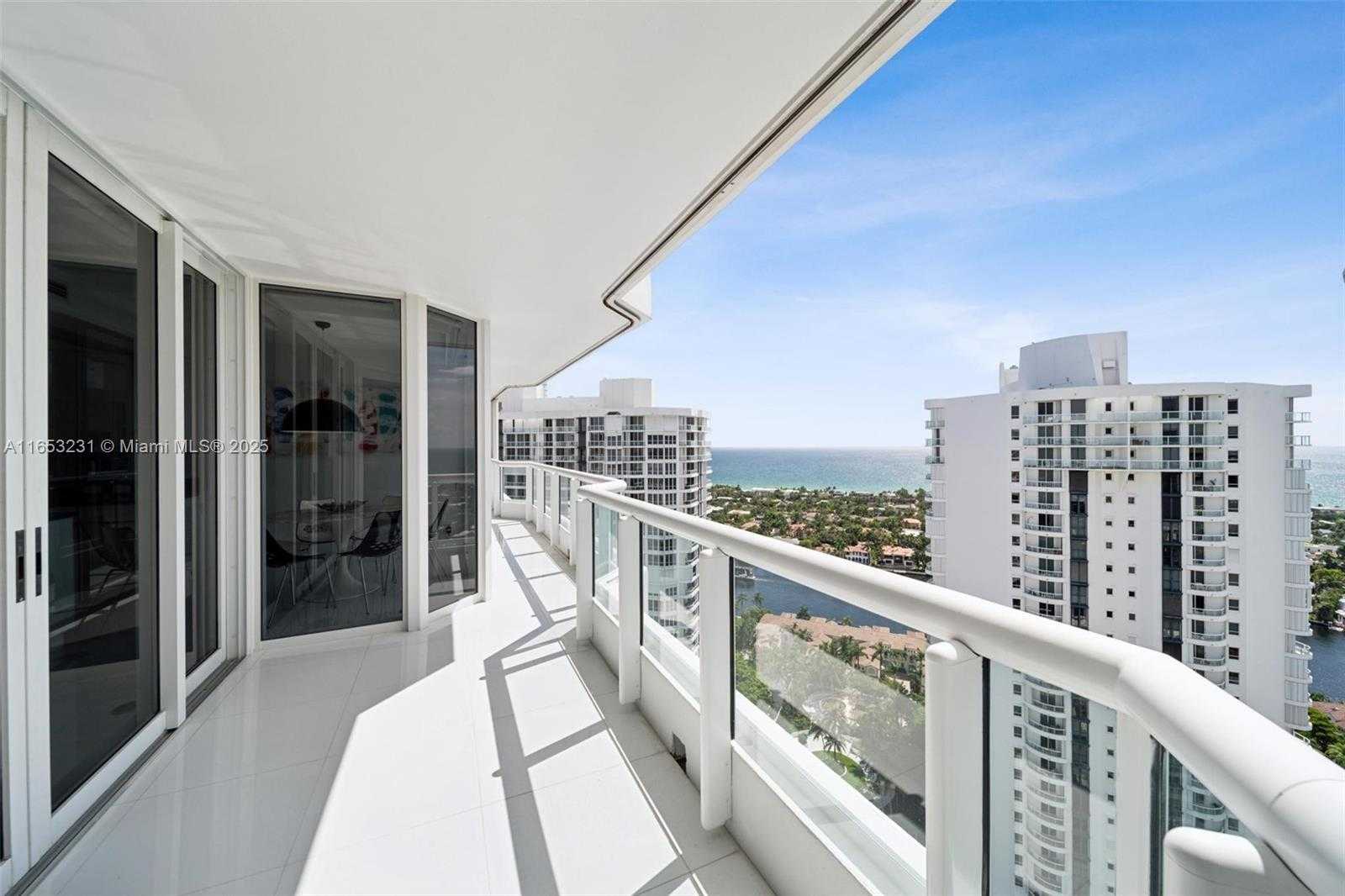 Small Image of 21055 YACHT CLUB DR #3101, Aventura Number 30