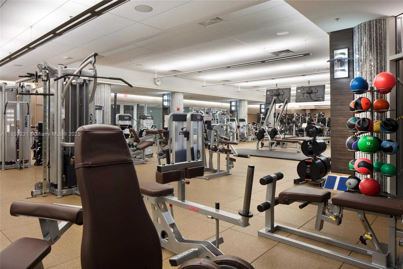 Small Image of 21055 YACHT CLUB DR #3101, Aventura Number 55