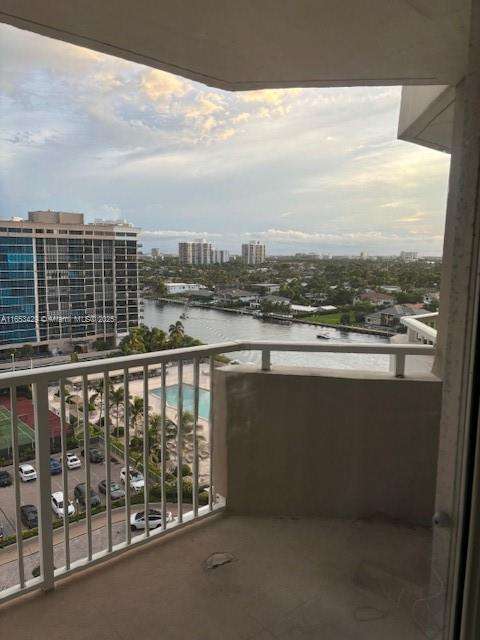 Small Image of 1965 SOUTH OCEAN DR #11C, Hallandale Beach Number 6