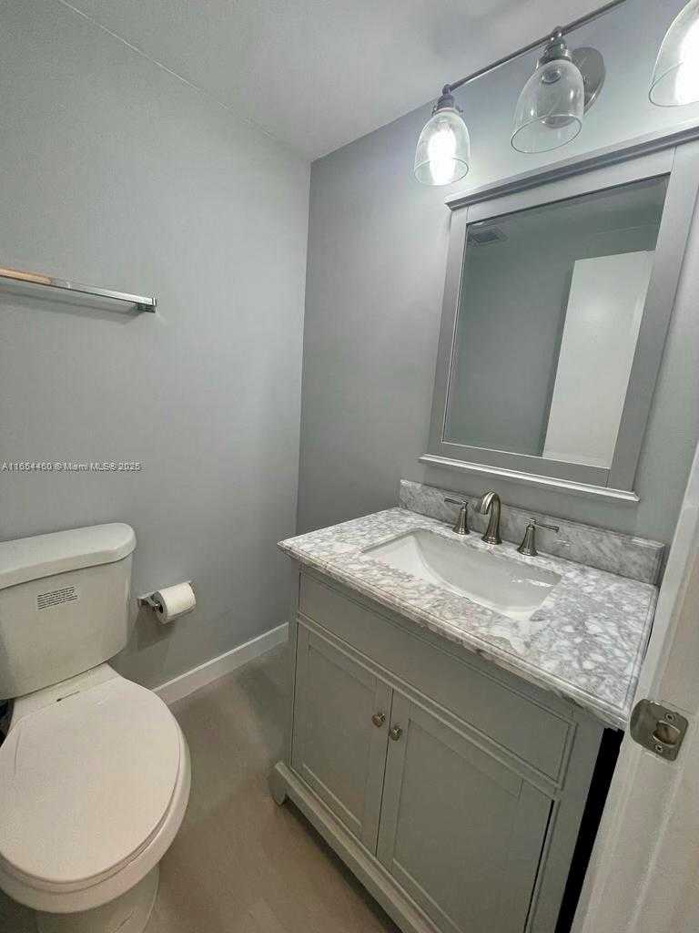 Small Image of 1950 SOUTH OCEAN DR #3M, Hallandale Beach Number 18