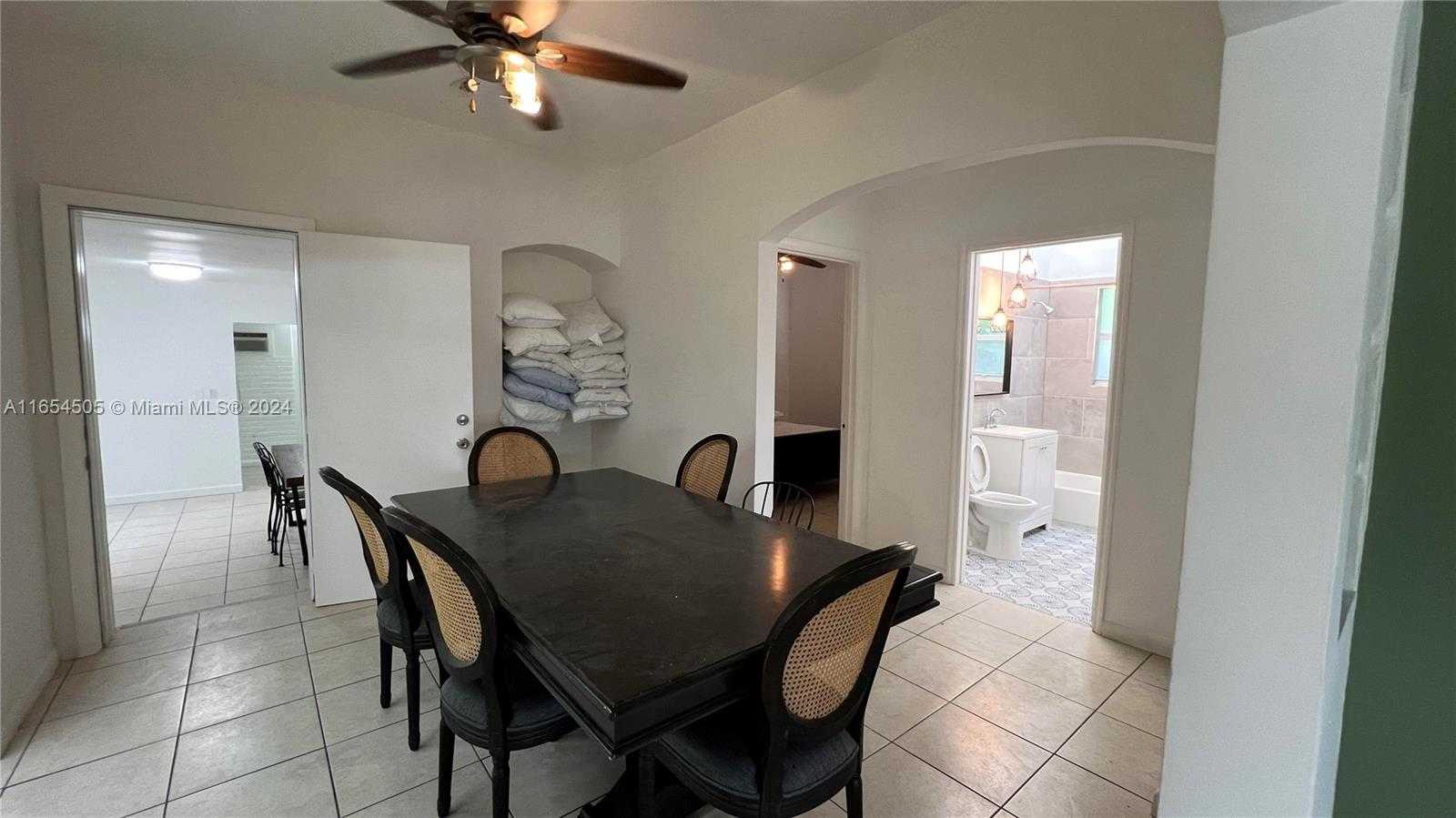 Small Image of Miami Number 7