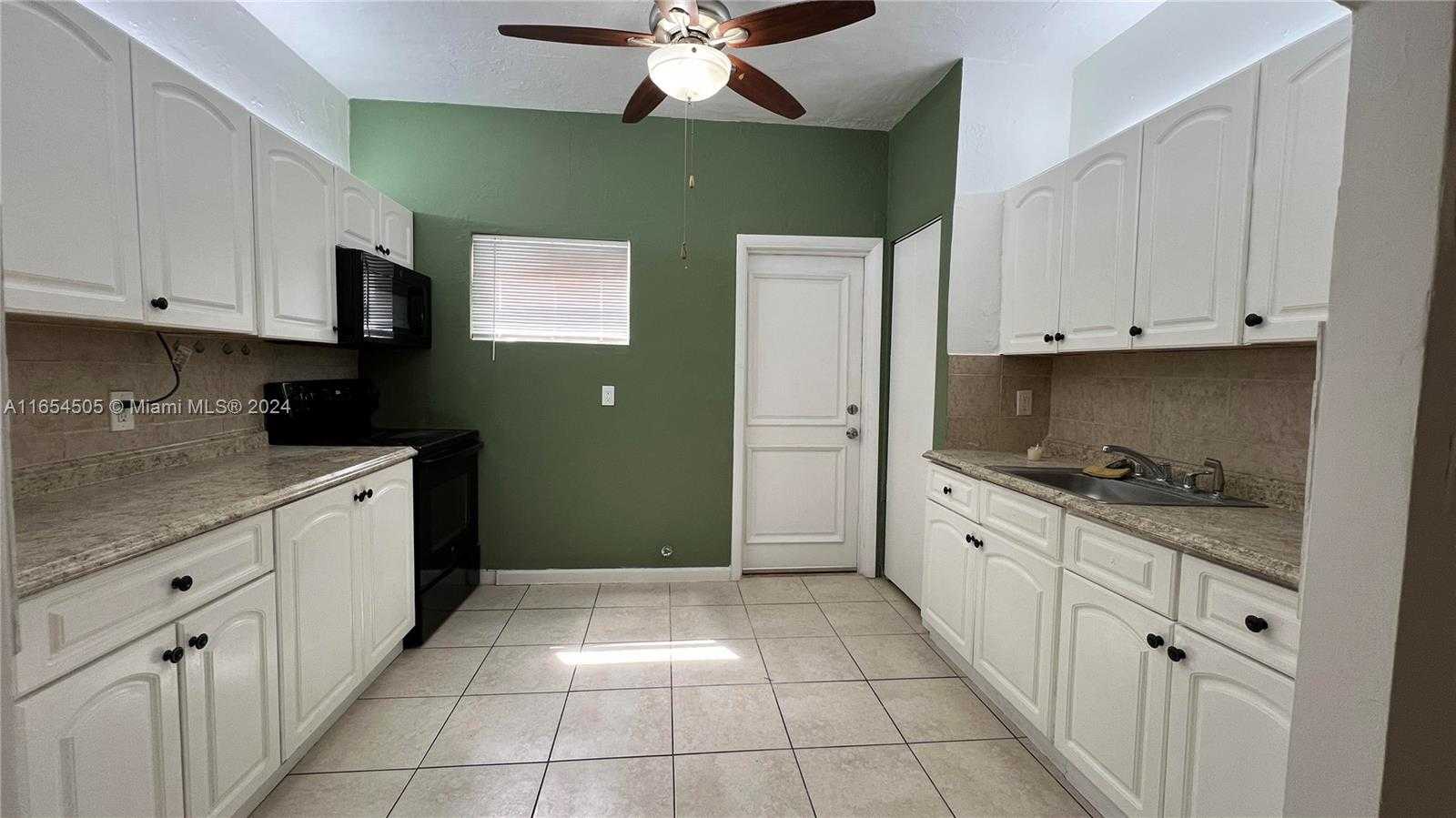 Small Image of Miami Number 8