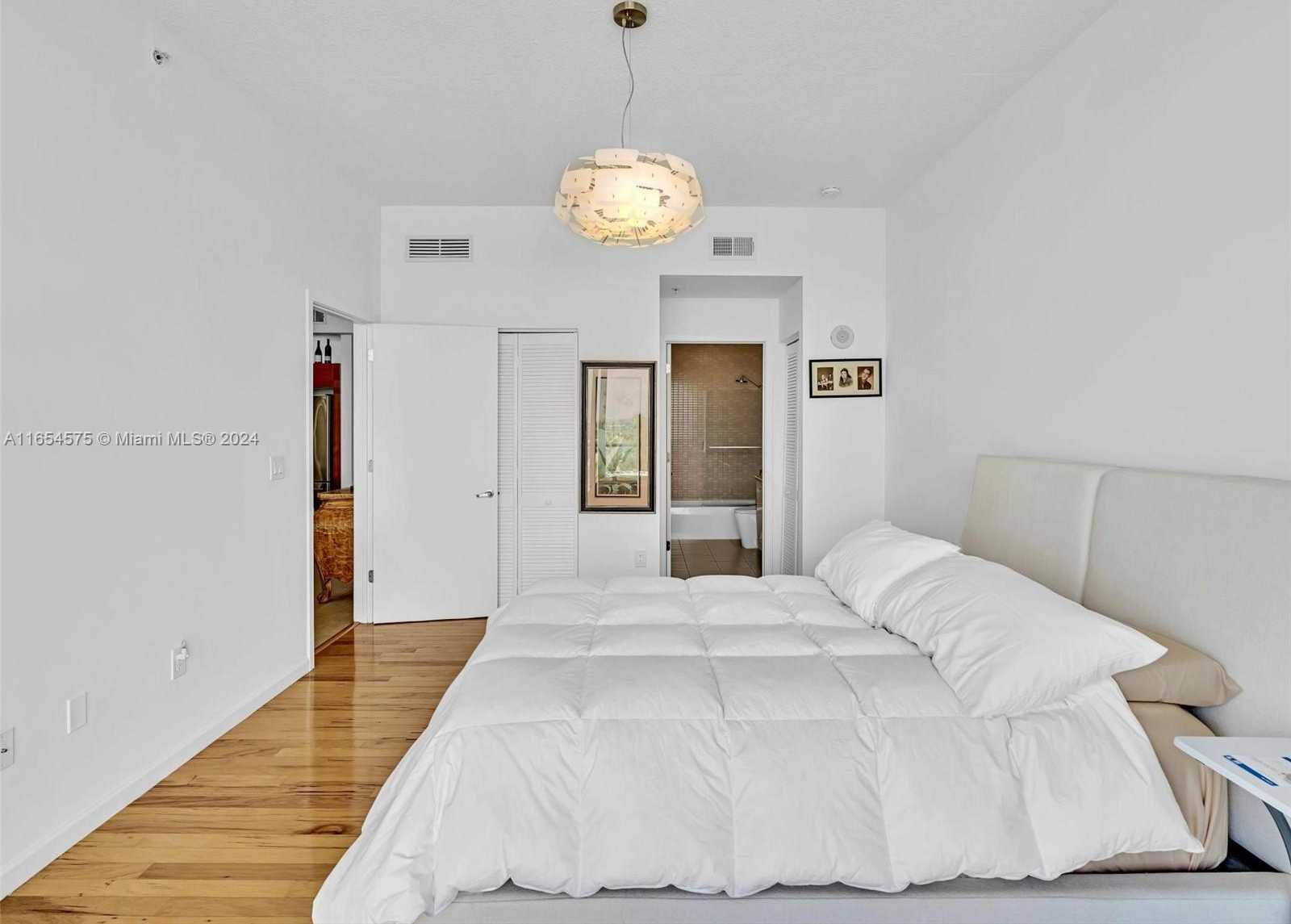 Small Image of 3470 EAST COAST AVE #H1902, Miami Number 28