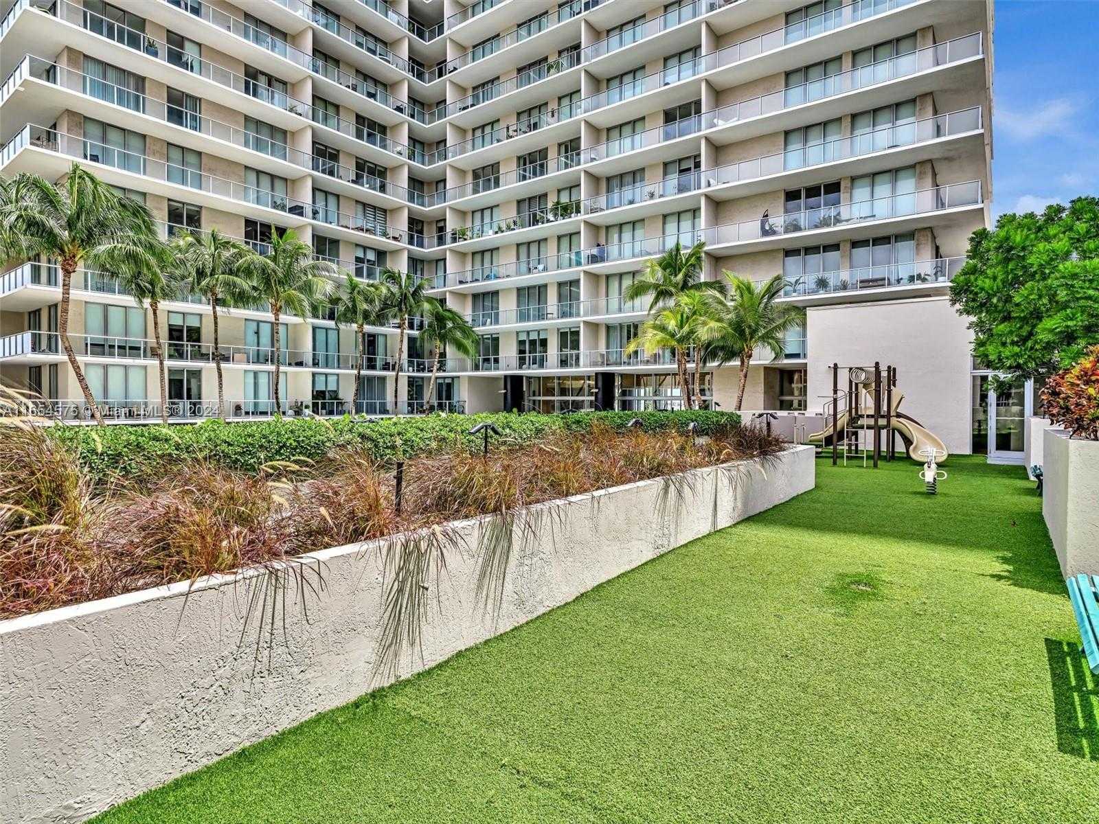 Small Image of 3470 EAST COAST AVE #H1902, Miami Number 52