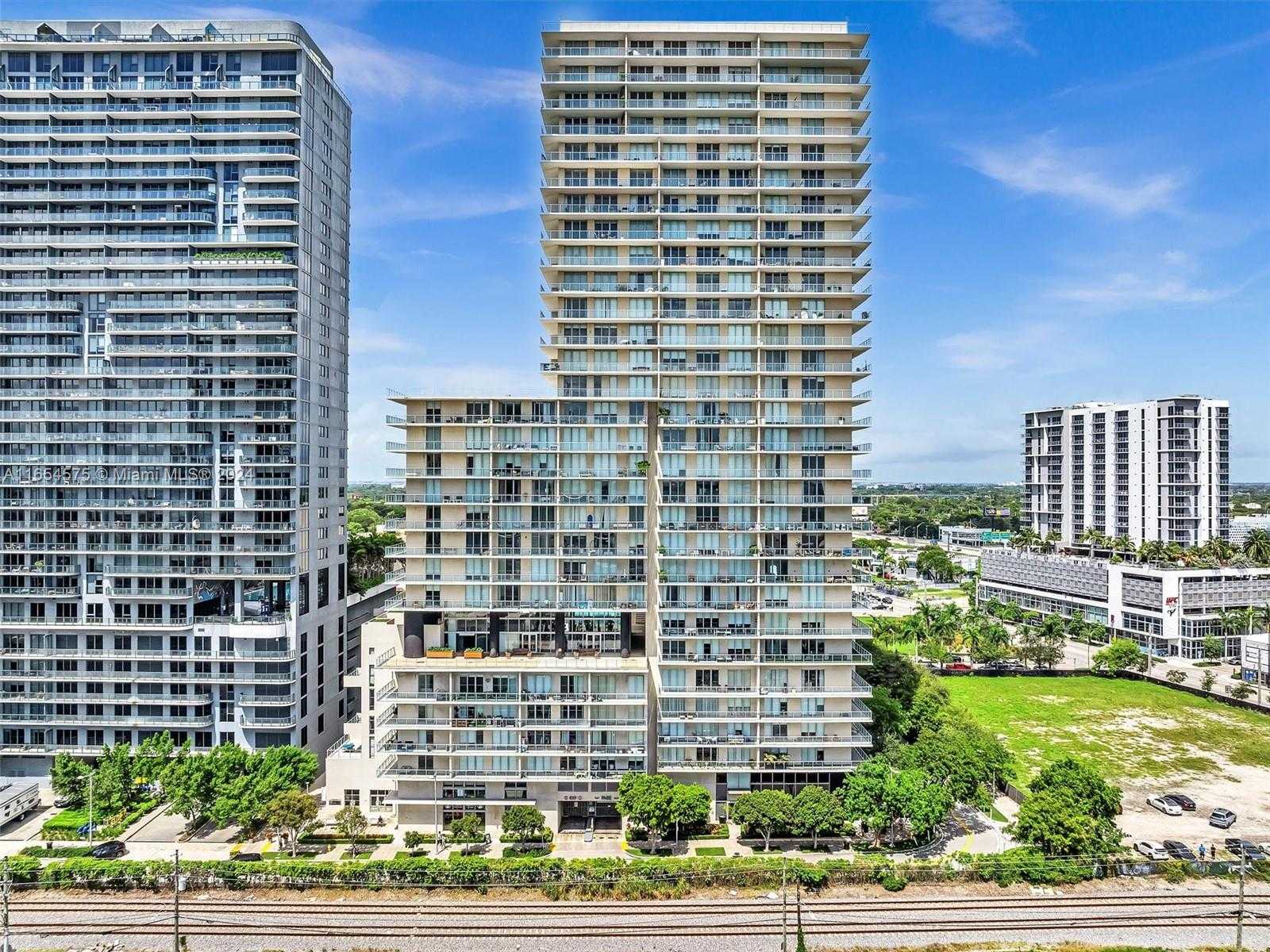Small Image of 3470 EAST COAST AVE #H1902, Miami Number 64