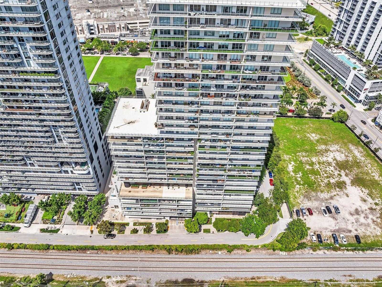 Small Image of 3470 EAST COAST AVE #H1902, Miami Number 68
