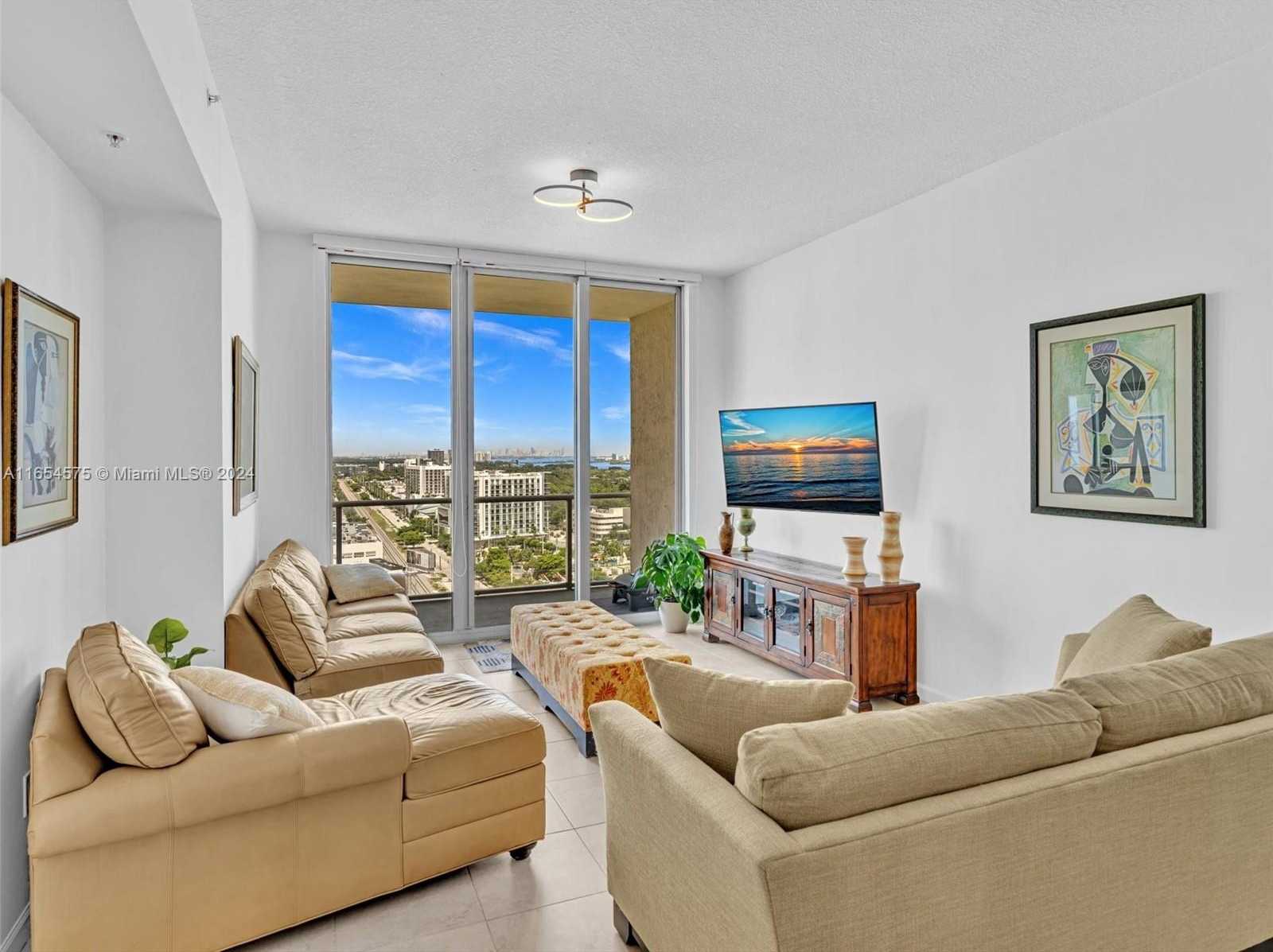 Small Image of 3470 EAST COAST AVE #H1902, Miami Number 7