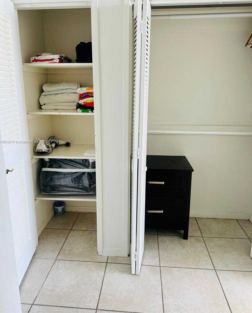 Small Image of 5601 COLLINS AVE #410, Miami Beach Number 18