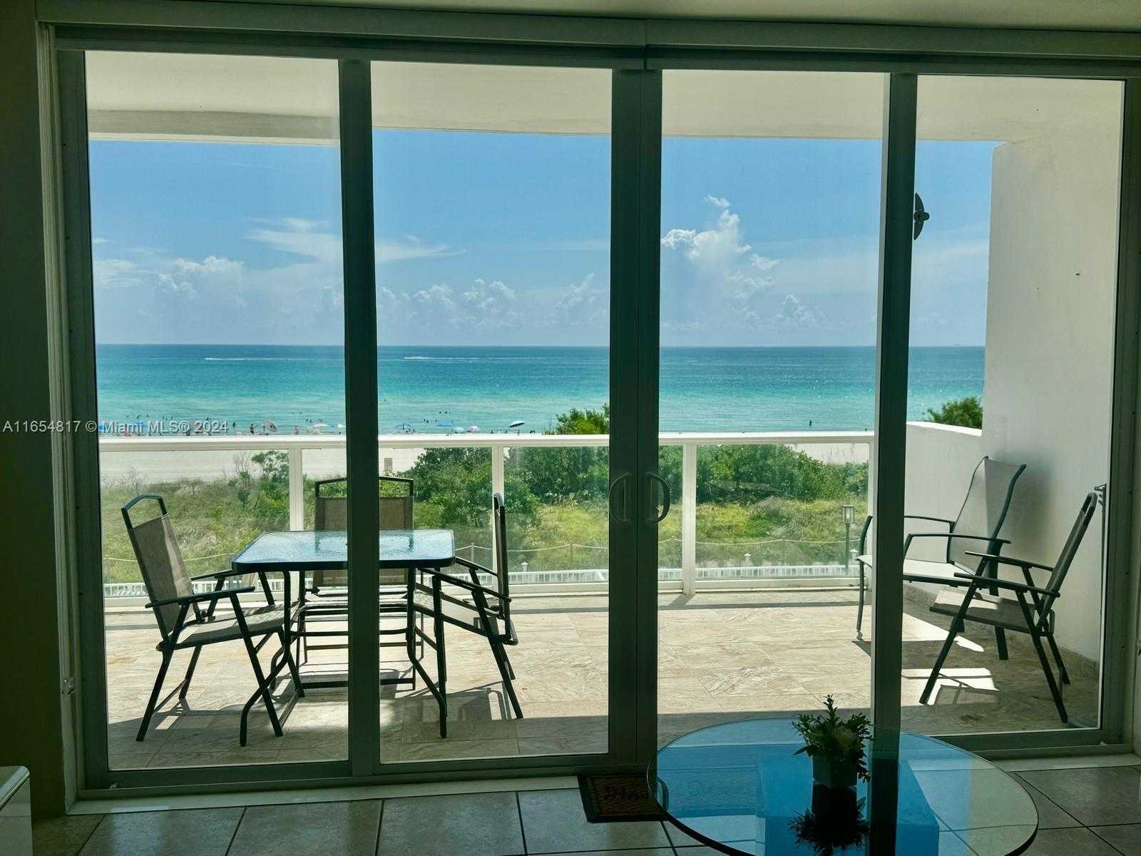 Small Image of 5601 COLLINS AVE #410, Miami Beach Number 4
