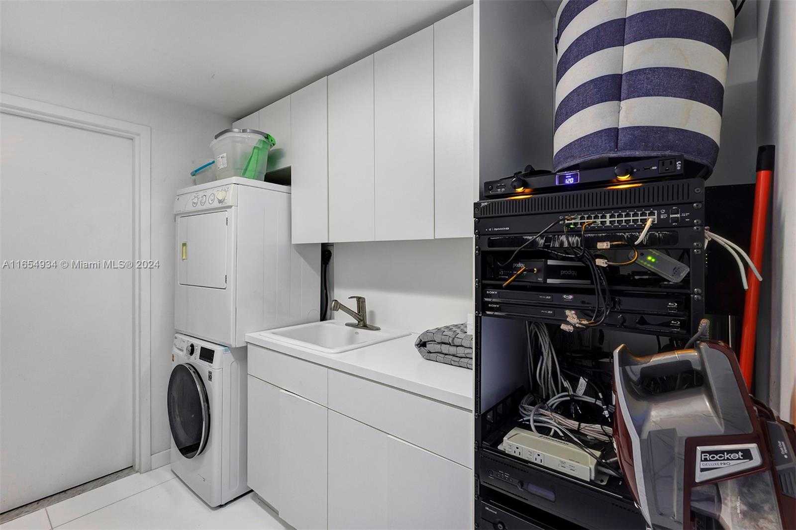 Small Image of 17121 COLLINS AVE #3501, Sunny Isles Beach Number 29