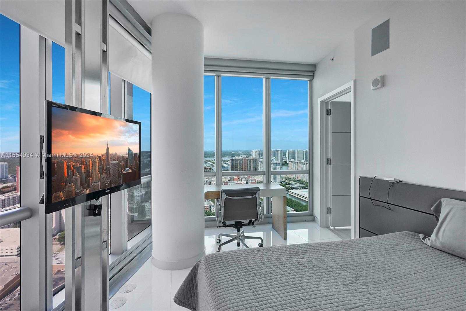 Small Image of 17121 COLLINS AVE #3501, Sunny Isles Beach Number 31
