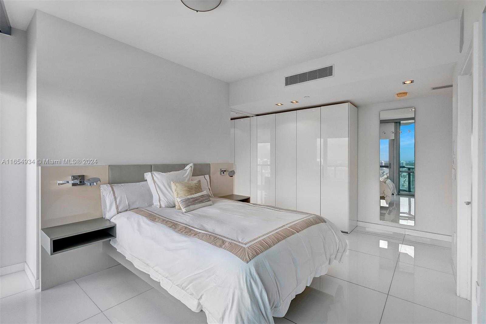 Small Image of 17121 COLLINS AVE #3501, Sunny Isles Beach Number 37