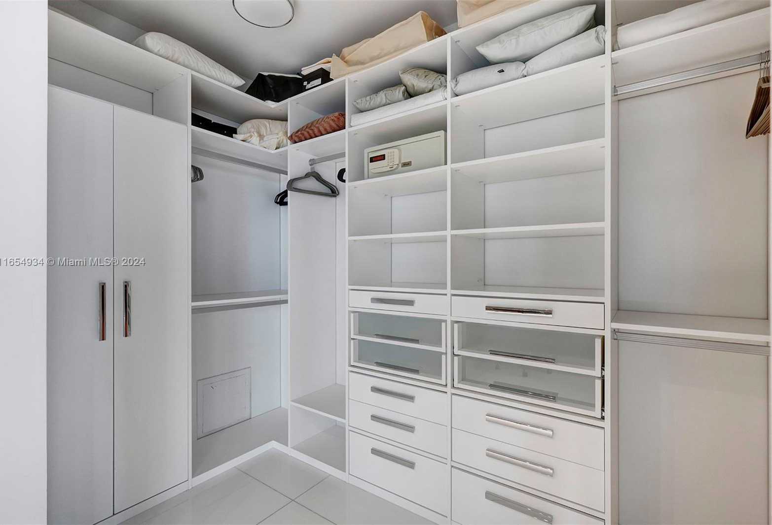Small Image of 17121 COLLINS AVE #3501, Sunny Isles Beach Number 47