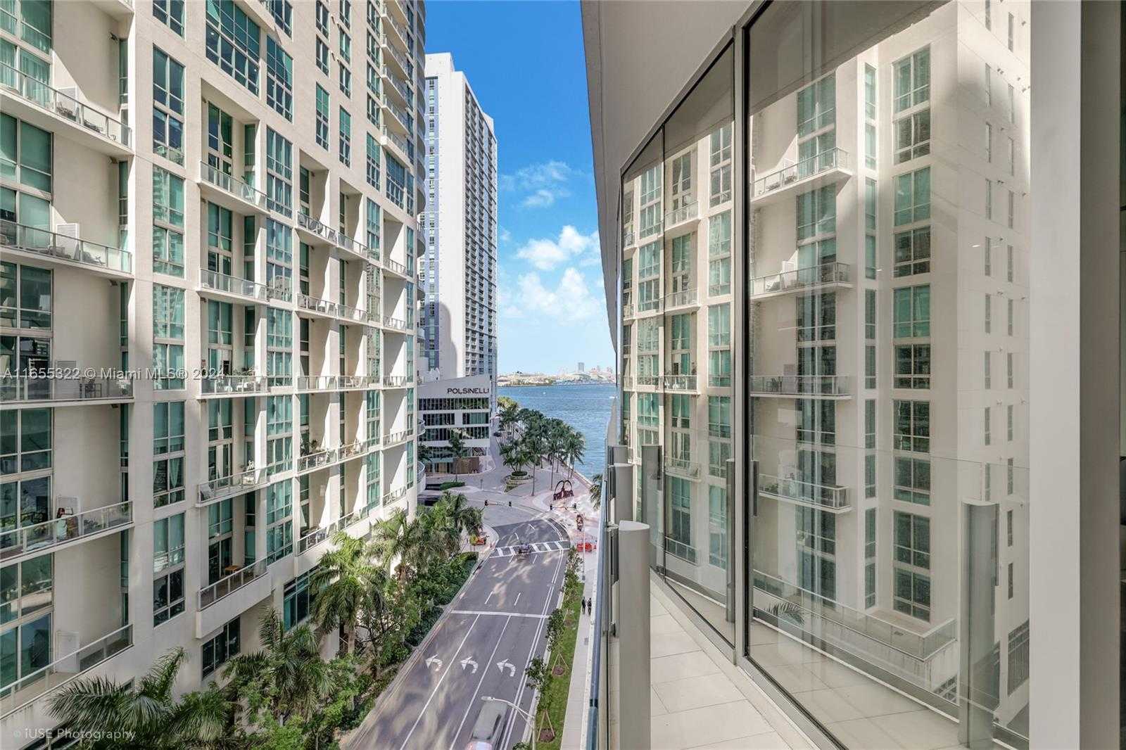 Small Image of 300 BISCAYNE BLVD WAY #706, Miami Number 17