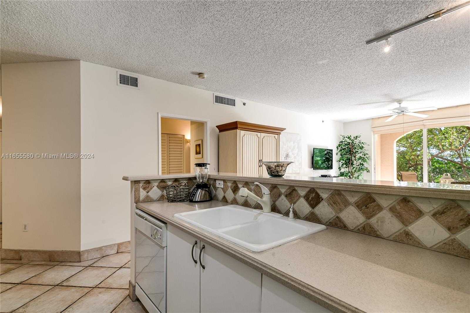Small Image of 19701 EAST COUNTRY CLUB DR #5107, Aventura Number 11