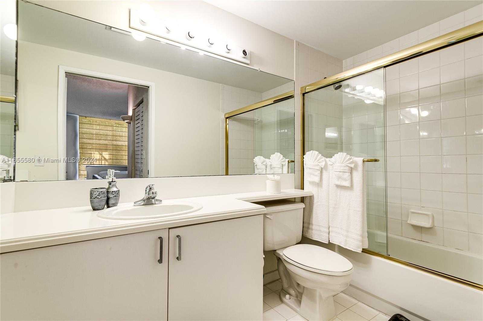 Small Image of 19701 EAST COUNTRY CLUB DR #5107, Aventura Number 16