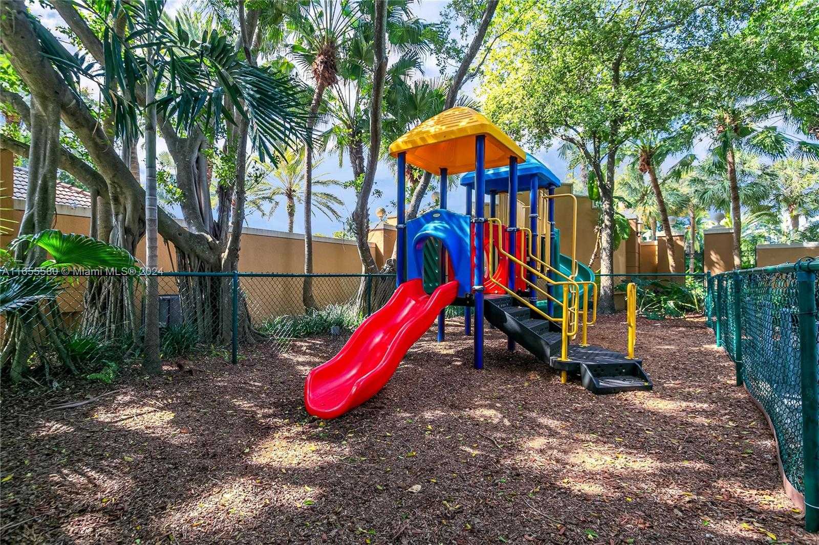Small Image of 19701 EAST COUNTRY CLUB DR #5107, Aventura Number 4
