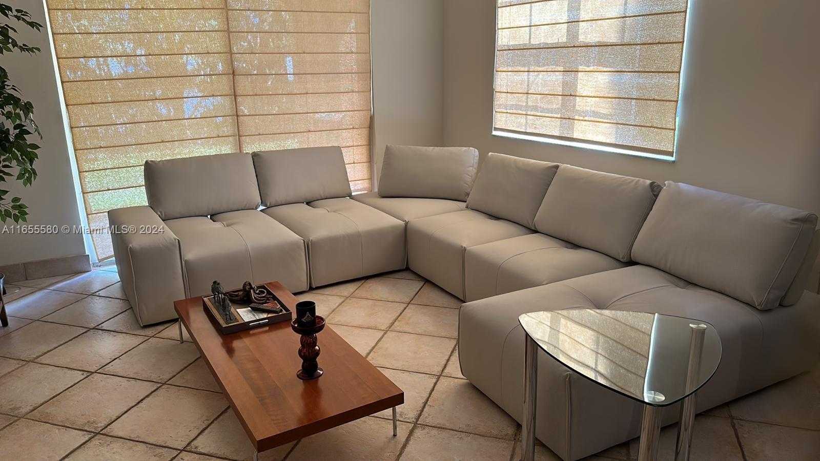 Small Image of 19701 EAST COUNTRY CLUB DR #5107, Aventura Number 5
