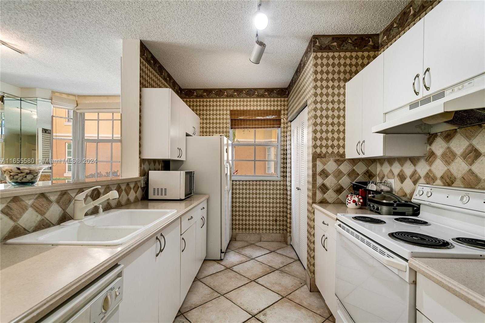 Small Image of 19701 EAST COUNTRY CLUB DR #5107, Aventura Number 9