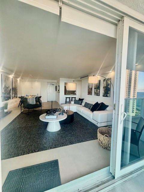 Small Image of 100 BAYVIEW DR #1906, Sunny Isles Beach Number 20