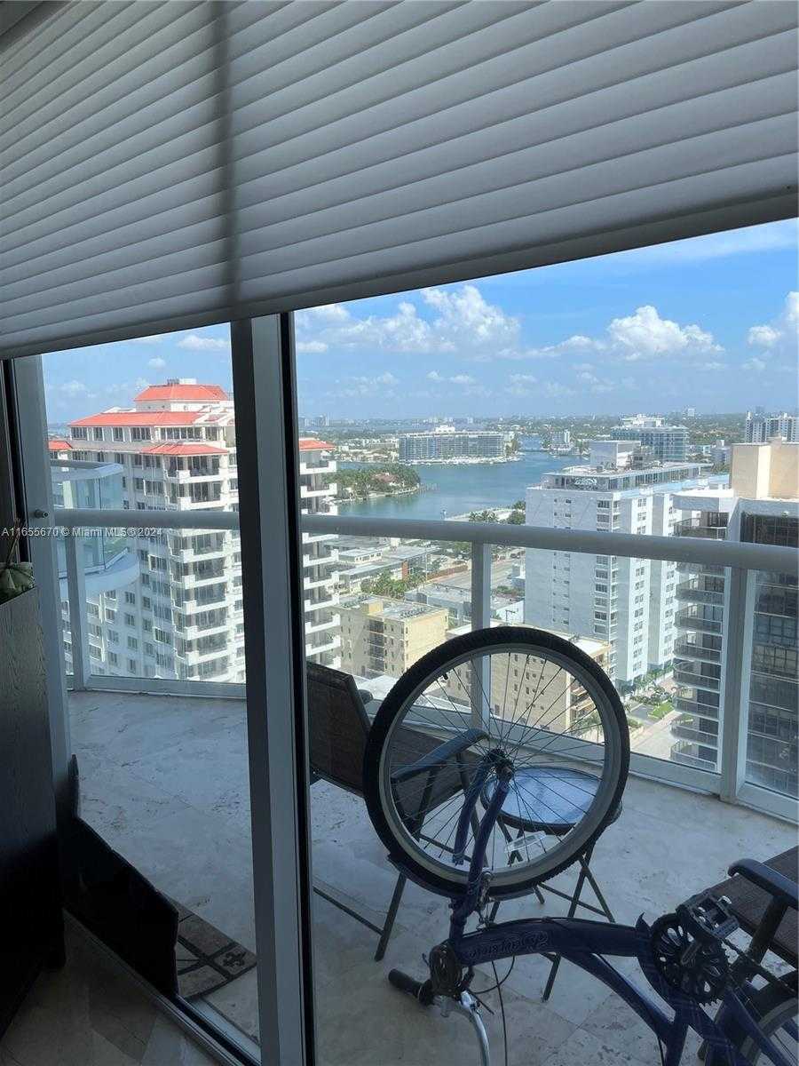 Small Image of 6365 COLLINS AVE #2109, Miami Beach Number 13